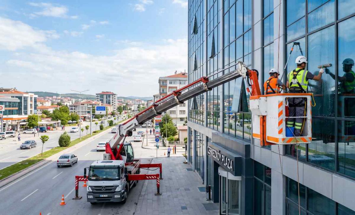 Sepetli vinçle Çerkezköy dış cephe temizliği hizmetleri0